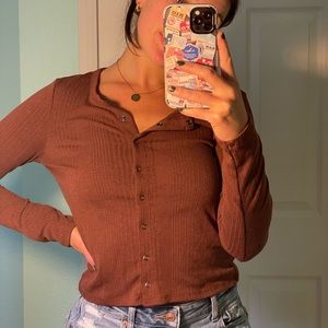 American Eagle burnt orange long sleeve.